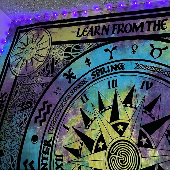 Wall tapestry. Top to Earthbound Trading Co. From India. LIGHT STRIP INCLUDED!!